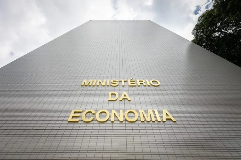 Governo prevê criar fundos imobiliários para vender imóveis