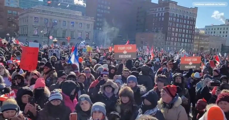 Caminhoneiros do Canadá mantêm protesto contra vacinação obrigatória