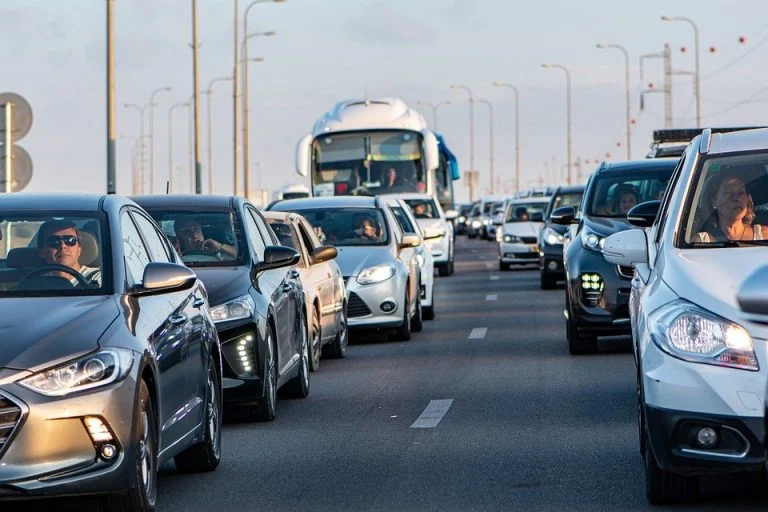 Venda de automóveis financiados cresce quase 7% em 2021