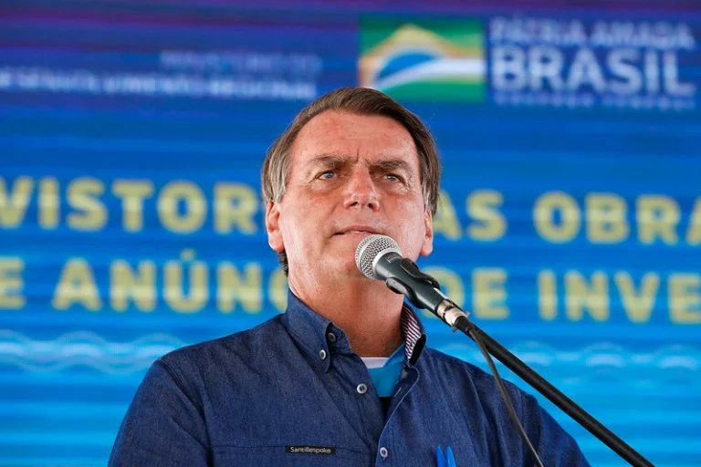 Bolsonaro condena nazismo: ‘Ideologia repugnante’