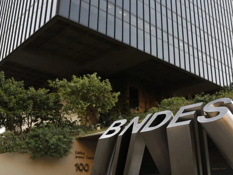 Em 2021, BNDES registrou lucro 65% acima do de 2020