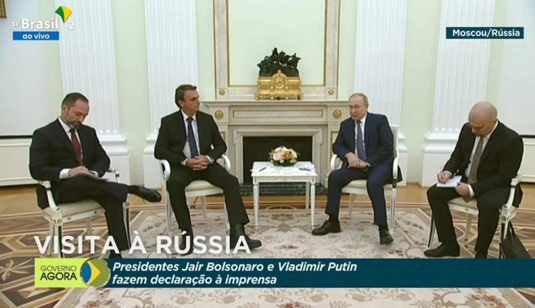 ‘Encontro bastante profícuo’, diz Bolsonaro, depois de conversa com Putin