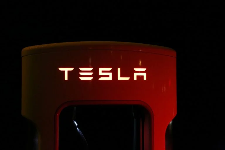 Tesla assina acordo com Vale para fornecimento de níquel, diz agência