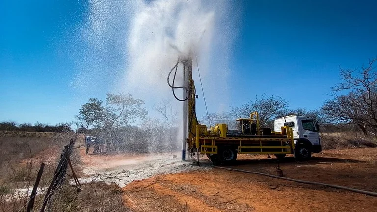 Nordeste: Força-Tarefa das Águas perfura poços movidos a energia solar