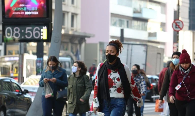 Onda de frio põe 16 Estados em alerta