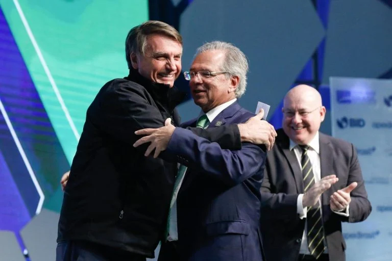 Evento na bolsa com Bolsonaro e Guedes marca privatização da Eletrobras