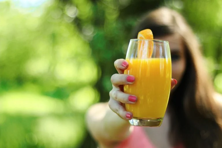 Brasil aumenta a produção de suco de laranja