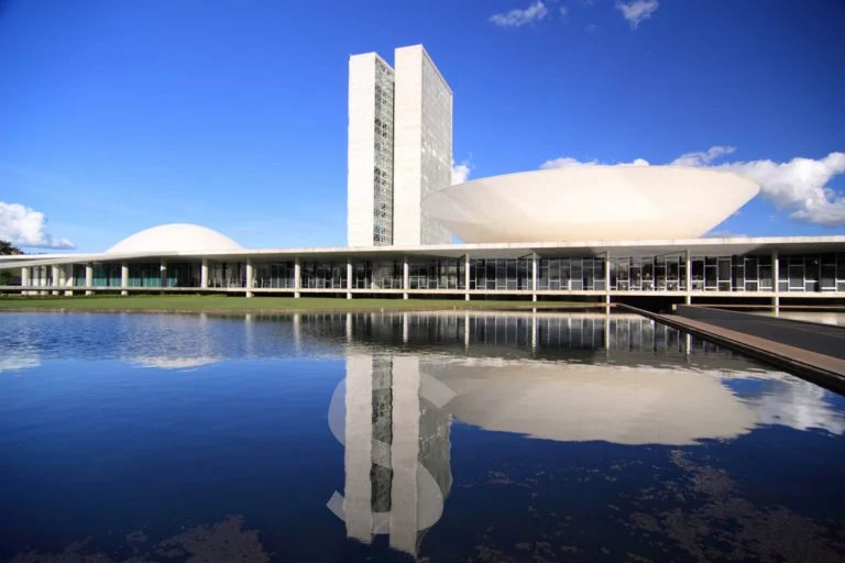 Congresso brasileiro é o segundo mais caro do mundo