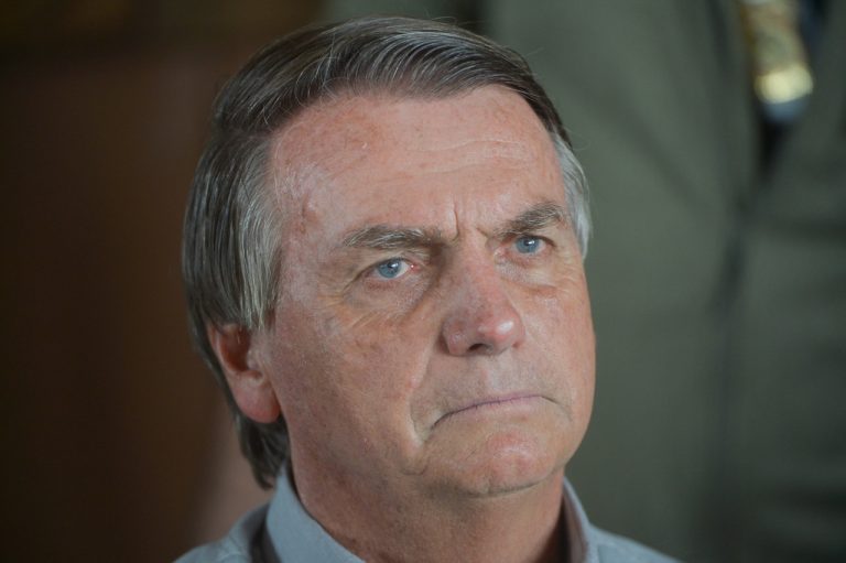 A ‘democracia’ do STF-TSE: derrubar Bolsonaro